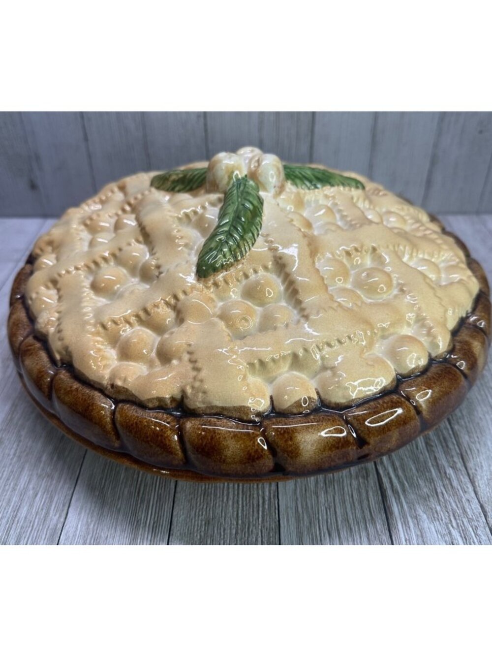 Vtg Cherry Pie Keeper Plate Server Dish Ceramic Lid Farmhouse Kitchen Decor 11"